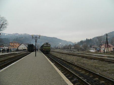 Сьогодні в Рахові урочисто зустріли новий залізничний маршрут «Одеса-Рахів»