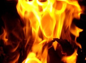 На Рахівщині горіла нардвірна споруда