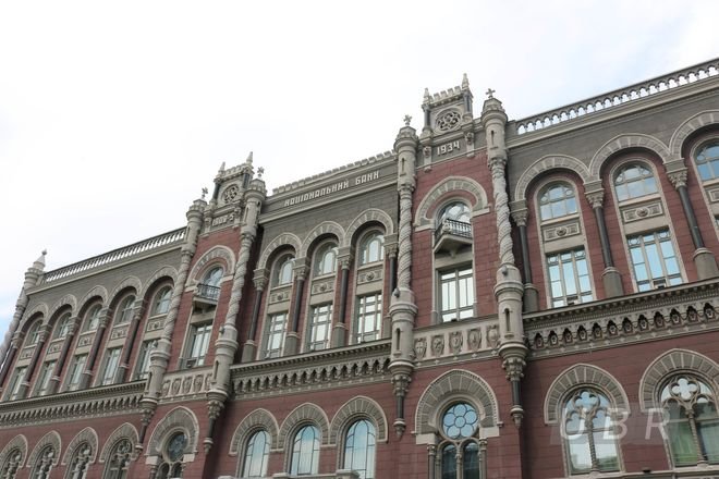 Закарпатців за борги перед банками більше не виселятимуть із квартир