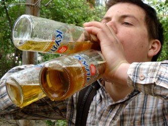Чому на Закарпатті алкоголіків більшає, а кількість взятих на облік зменшується