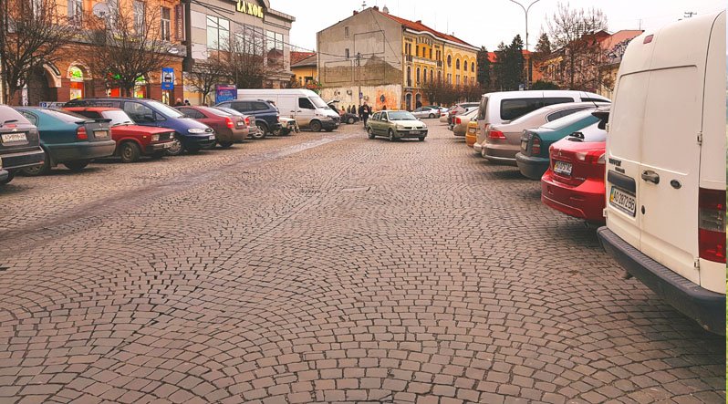 Яка ціна оренди квартири в Ужгороді