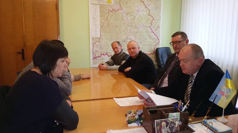 У зв'язку з погіршенням погодних умов на Рахівщині розгорнули 8 пунктів обігріву