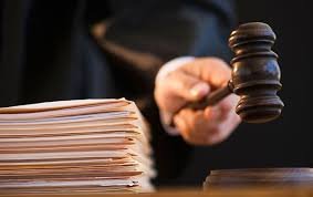 Українці не зможуть хоронити померлого без рішення суду
