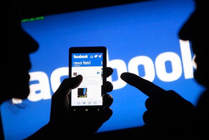 Facebook припинить експеримент з двома новинними стрічками для користувачів