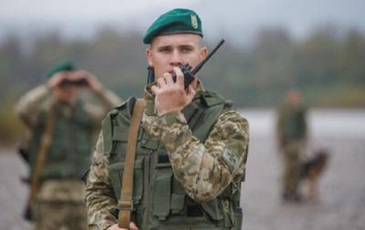 Стрілянина на кордоні: "водолаз" тікав від прикордонників