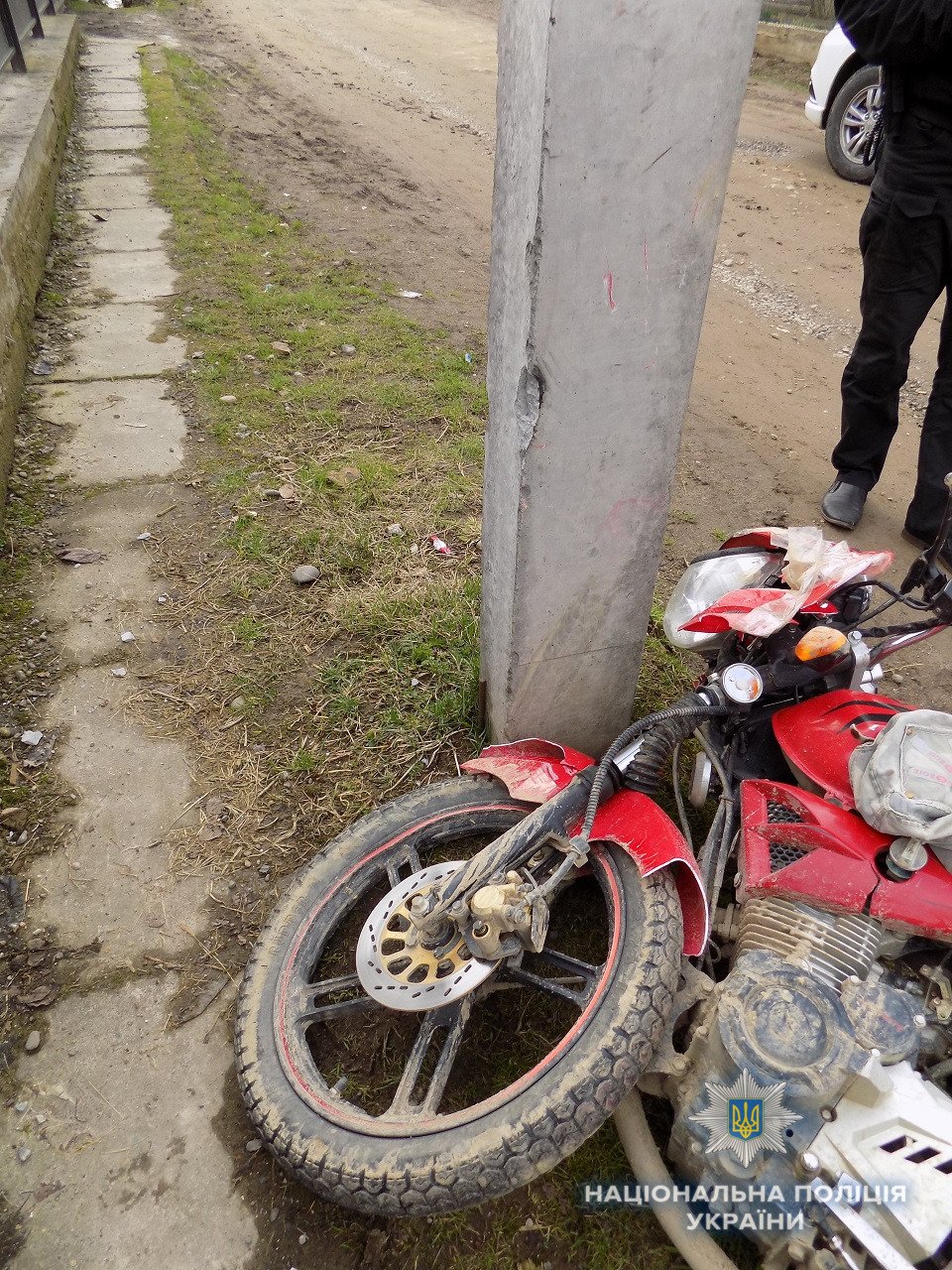 Поліція з’ясовує обставини смертельної аварії мотоцикліста на Хустщині
