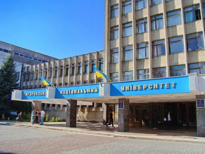 Закарпаття в ТОПі областей, в яких найбільше випускників стають студентами вишів