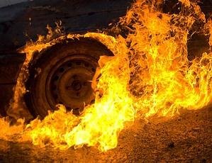 На Рахівщині горів легковик