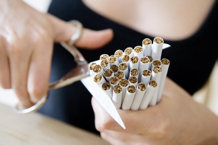 День без тютюну: Супрун розповіла про шкоду від куріння