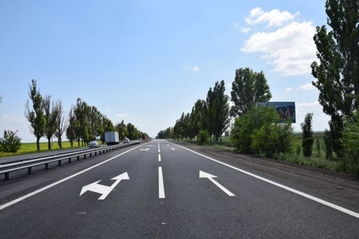 Нова сітка доріг в Україні має бути побудована до 2022 року – Гройсман