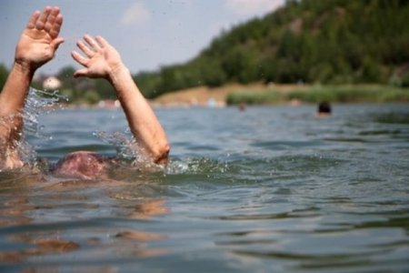 На Виноградівщині в Тисі потонув чоловік