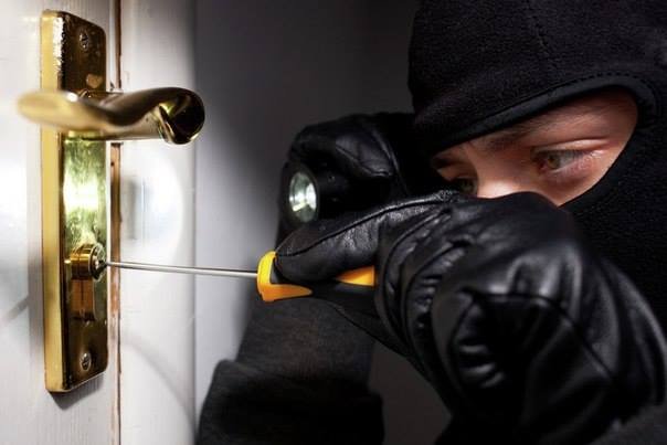Як закарпатцям захистити свою оселю в час відпустки