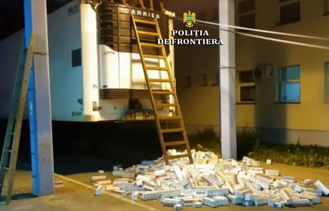 Румуни виявили вантажівку з 40 тис. цигарок, які проґавили на закарпатському КПП
