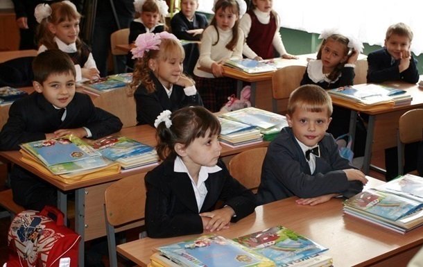 МОН пояснив, коли можуть надавати платні послуги у школах і садках