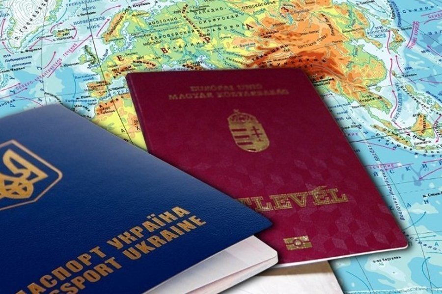 В Україні придумали, як ловити закарпатців із паспортами Угорщини
