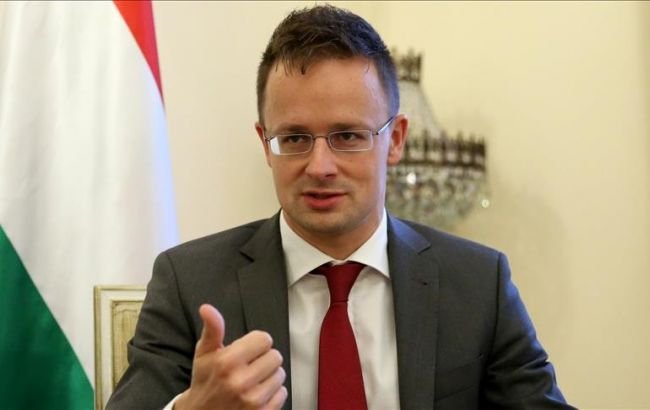 Скандал із угорськими паспортами: Клімкін зробив нову заяву