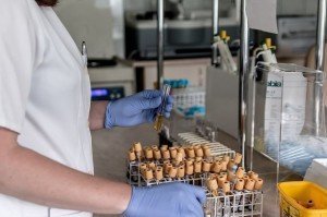 Наступного року українці не будуть платити за медичні аналізи і дослідження