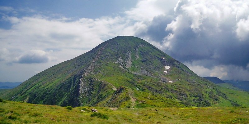 На Говерлі заблукали туристи