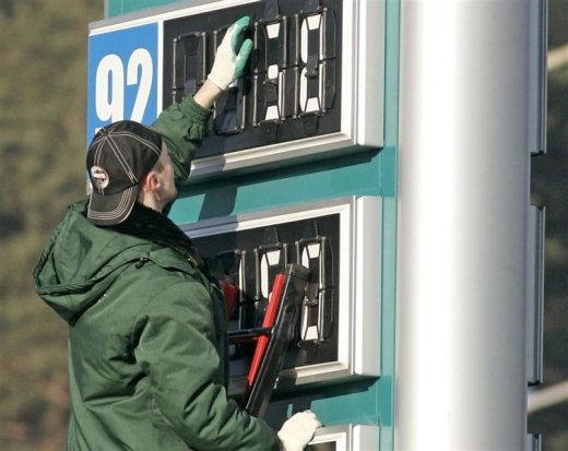 Зміни цін на паливо: газ подорожчає, вартість бензину - знизиться