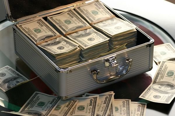 Які Знаки Зодіаку розбагатіють в 2019 році