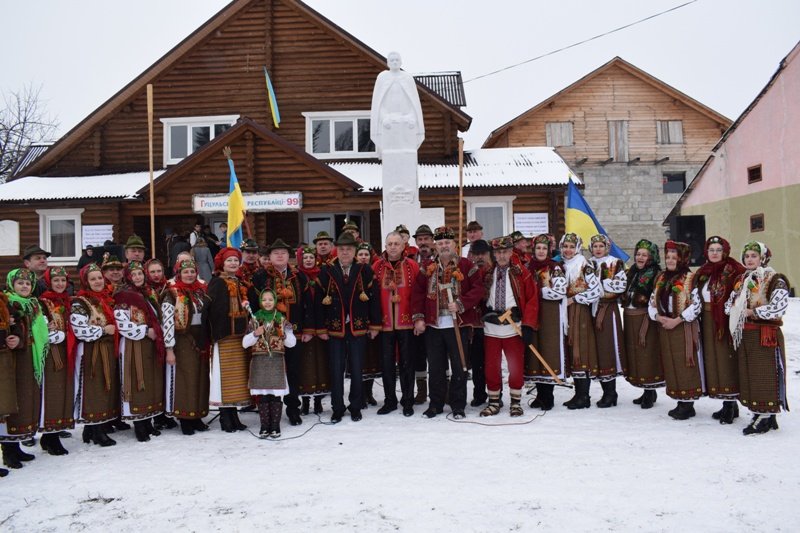 Напередодні Дня Соборності України на Рахівщині відсвяткували важливу дату – 99-ту річницю Гуцульської республіки