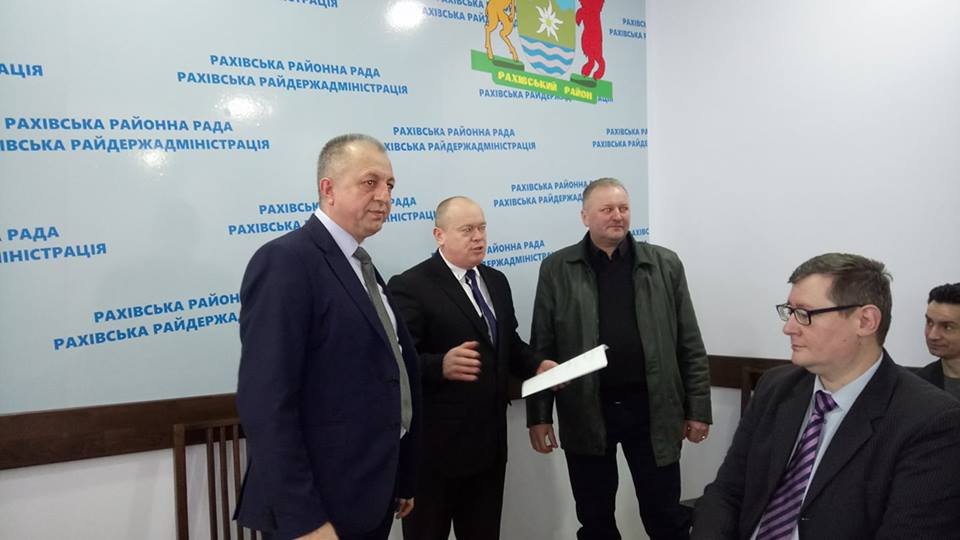 Підприємця з Рахівщини Василя Боднара нагородили Почесною відзнакою обласної державної адміністрації