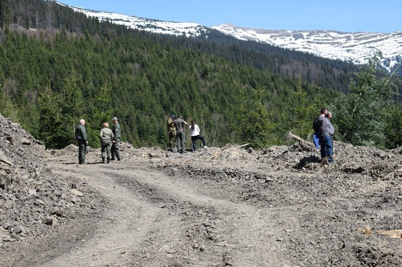 До знаменитої обсерваторії «Білий слон» на горі Піп Іван туристи добиратимуться новою лісовою дорогою