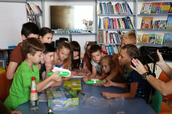 В Ужгороді діти збирали іграшки на сонячних батареях