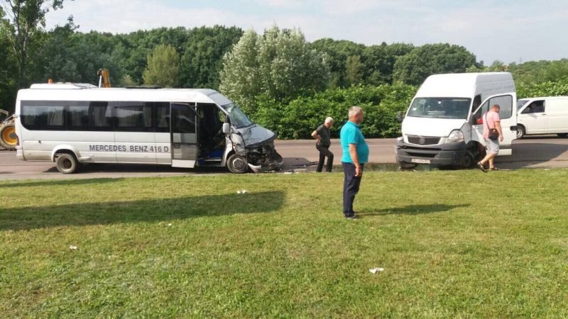 Поліція розповіла деталі ДТП із автобусом з дітьми в Мукачеві – їхали з Рахова на екскурсію
