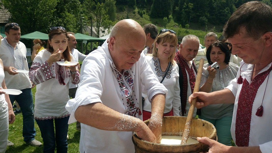 У Колочаві у «Старому селі» відбувається гастрономічний фестиваль «Ріплянка» (Фото)