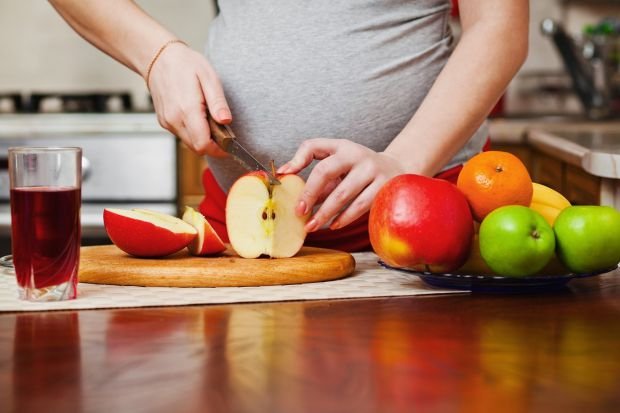 Як вагітним потрібно харчуватися у спеку?