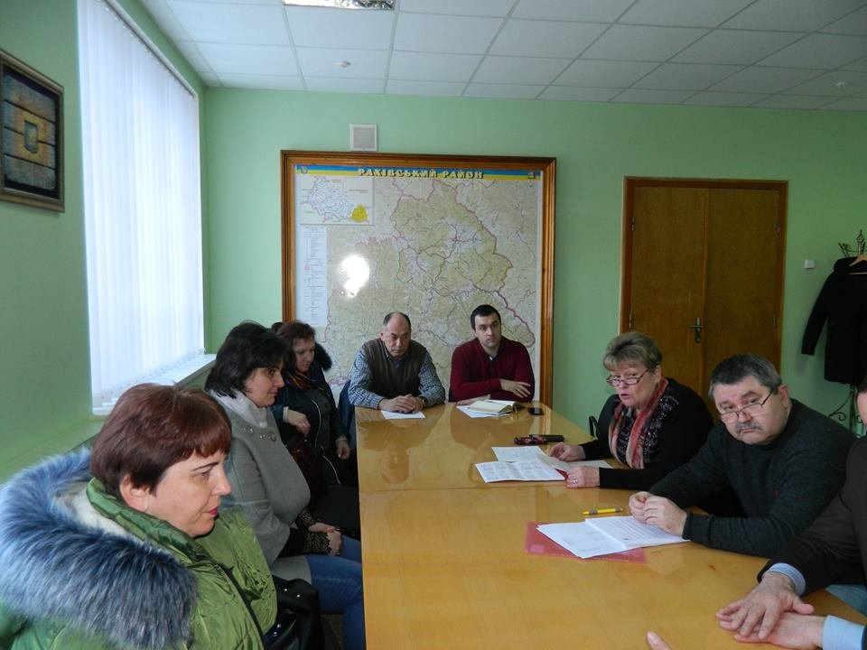 У Рахівській райраді під час наради обговорювали проблеми медицини в районі (ФОТО)