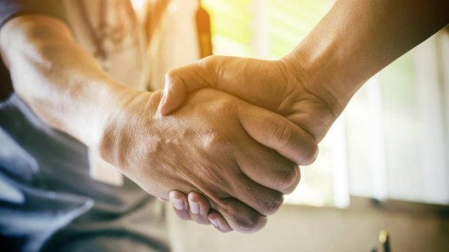 Як вітаються жителі різних країн світу