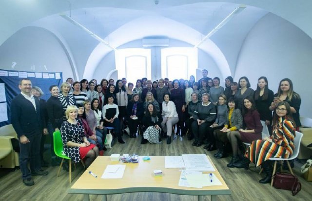 ЗНО: Випускники угорських та румунських шкіл вчитимуть українську мову у таборах Міносвіти