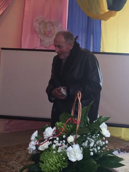 Закарпатський політв'язень Іван Мирон отримав одну з головних відзнак Закарпаття - Золотого ведмедика (ФОТО)