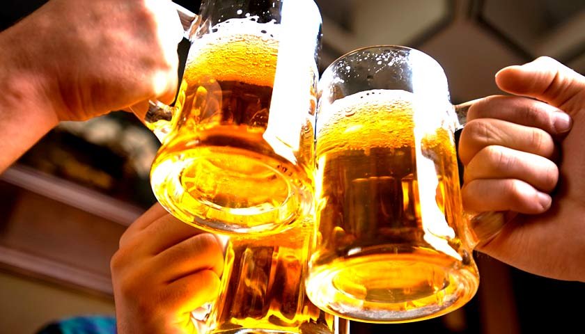 Вчені спростували міф про згубну дію пива