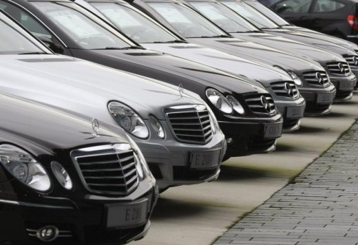 Транспортний податок: скільки було сплачено за елітні авто на Закарпатті