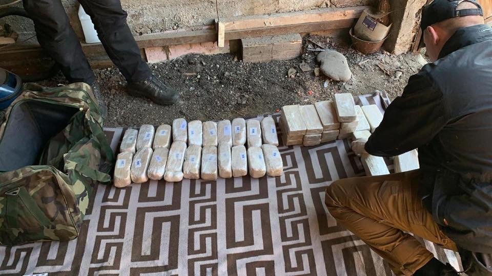На Закарпатті правоохоронці вилучили 120 кг наркотиків