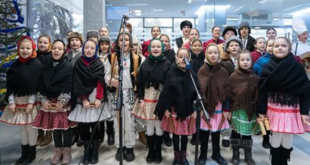 Діти словацького міста Вранов-над-Топльоу вже десять років вітають Ужгород із різдвяними святами